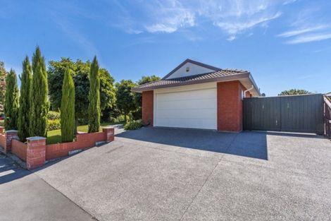 Photo of property in 40 Karnak Crescent, Russley, Christchurch, 8042
