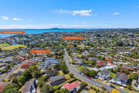 Photo of property in 1b Robin Lane, Browns Bay, Auckland, 0630