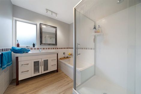 Photo of property in 2/18a Clayburn Road, Glen Eden, Auckland, 0602