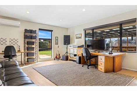 Photo of property in 4 Melville Crescent, Rolleston, 7614