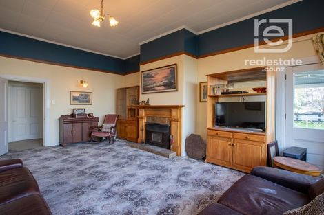 Photo of property in 12 Grant Street, Dannevirke, 4930