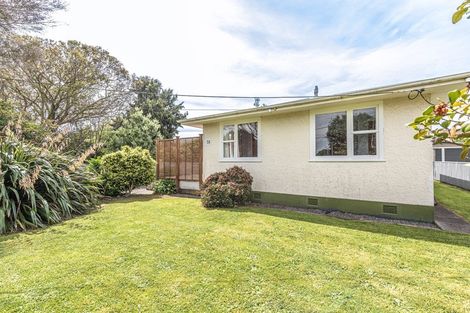 Photo of property in 51 Wikitoria Road, Putiki, Whanganui, 4501