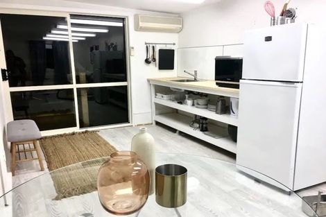 Photo of property in 67 Norwood Road, Bayswater, Auckland, 0622