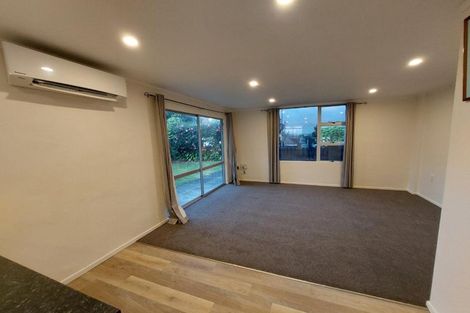 Photo of property in 1/58 Paynters Avenue, Strandon, New Plymouth, 4312