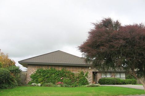 Photo of property in 14 Caroline Crescent, Highbury, Palmerston North, 4412