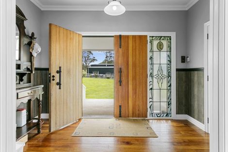 Photo of property in 736 Tukairangi Road, Kinloch, Taupo, 3385