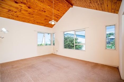 Photo of property in 3 Wairahi Road, Langs Beach, Waipu, 0582