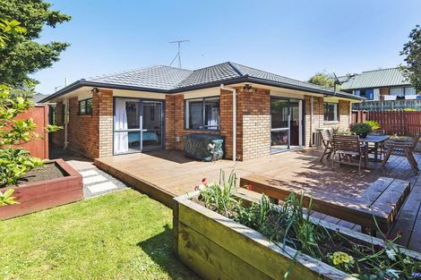 Photo of property in 61a The Glade South, Pukekohe, 2120