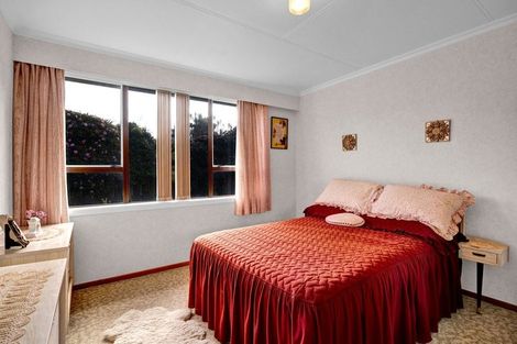 Photo of property in 84 Domett Street, Opunake, 4616