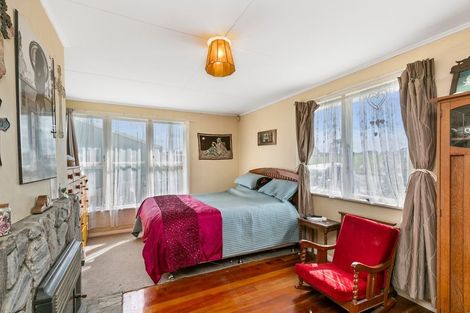 Photo of property in 47 Herewini Street, Titahi Bay, Porirua, 5022