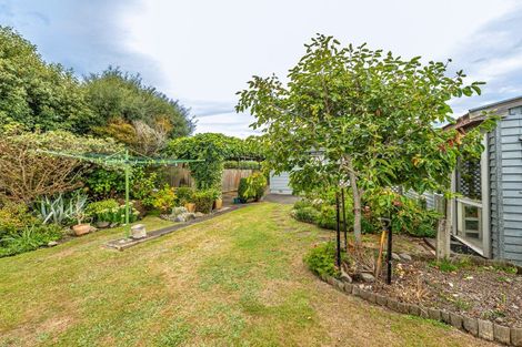 Photo of property in 22 Selwyn Crescent, College Estate, Whanganui, 4500