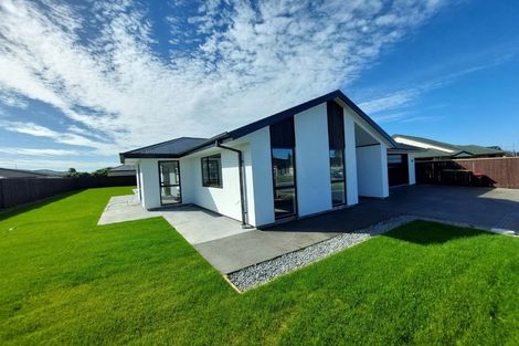 Photo of property in 3 Clonbunny Close, Rolleston, 7614