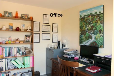 Photo of property in 96b Kent Street, Carterton, 5713