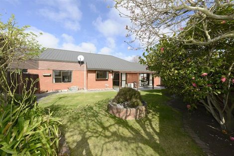 Photo of property in 1/15 Kamahi Place, Bishopdale, Christchurch, 8051