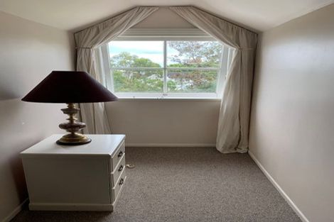 Photo of property in 5 Gilbert Street, New Plymouth, 4310