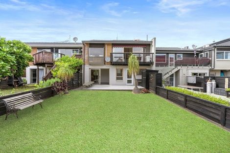 Photo of property in 3/31 The Parade, Bucklands Beach, Auckland, 2012