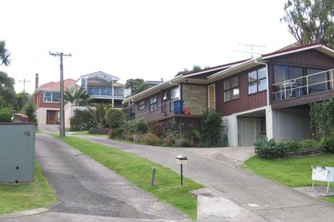 Photo of property in 9 Commodore Parry Road, Castor Bay, Auckland, 0620