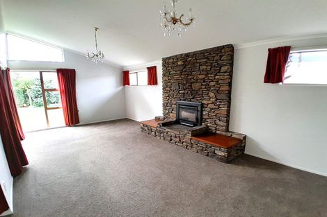 Photo of property in 397 Arapaepae Road South, Levin, 5571