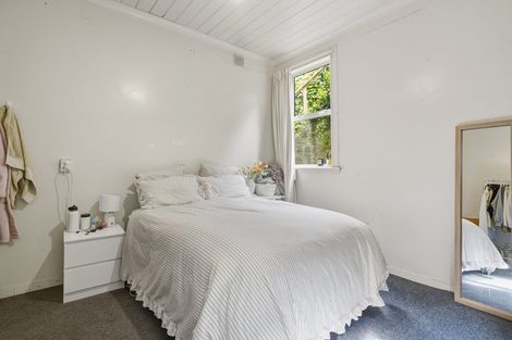 Photo of property in 143 Queen Street, North Dunedin, Dunedin, 9016