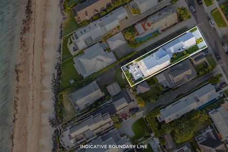 Photo of property in 5 Holiday Road, Milford, Auckland, 0620