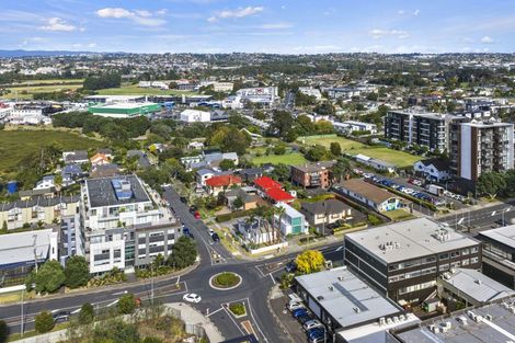 Photo of property in 1/19 Huron Street, Takapuna, Auckland, 0622