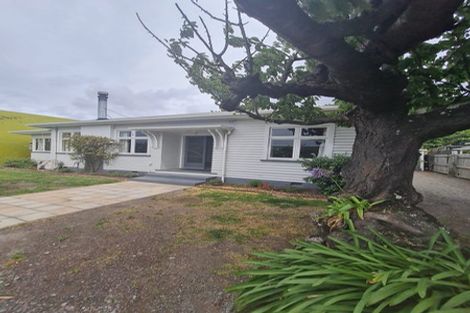 Photo of property in 100 Shakespeare Road, Waltham, Christchurch, 8023