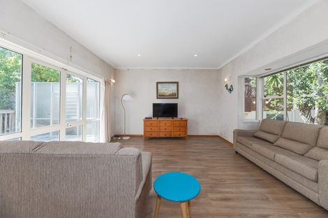 Photo of property in 23 Sherwood Avenue, Te Atatu South, Auckland, 0610