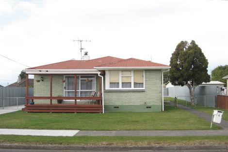 Photo of property in 6 Moore Avenue, Maraenui, Napier, 4110