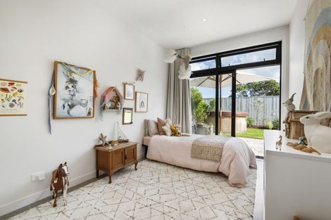Photo of property in 6 Pine Ridge Terrace, Hauraki, Auckland, 0622