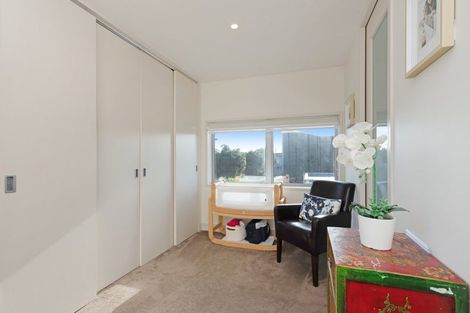 Photo of property in 10 Boardwalk Lane, Seatoun, Wellington, 6022
