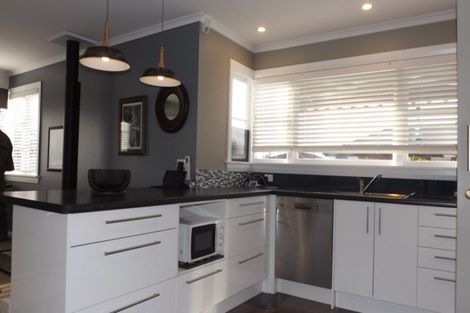 Photo of property in 44 Mako Mako Road, Levin, 5510