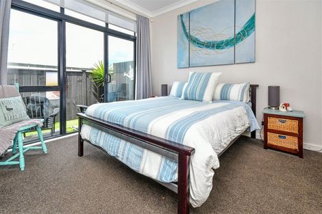 Photo of property in 9 Vigour Lane, Papakura, 2110