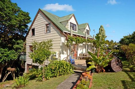 Photo of property in 1/42 Peach Road, Glenfield, Auckland, 0629