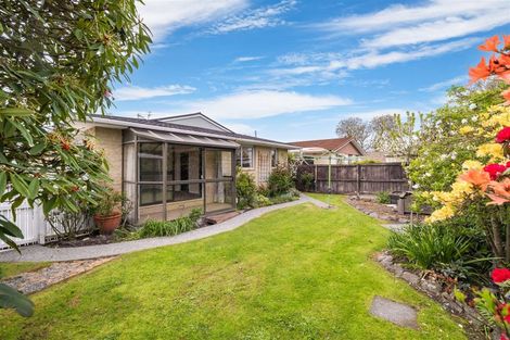 Photo of property in 2/35 Oldwood Street, Bishopdale, Christchurch, 8053