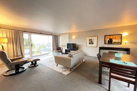 Photo of property in 2/11 Parr Terrace, Castor Bay, Auckland, 0620