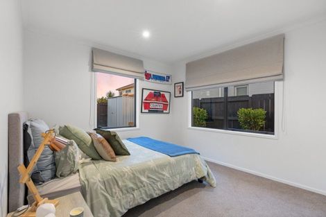 Photo of property in 8 Putaka Place, Papamoa Beach, Papamoa, 3118