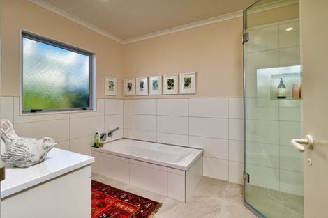 Photo of property in 6 Kingsgate Close, Havelock North, 4130