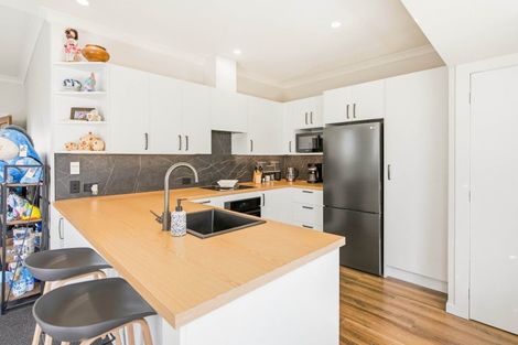 Photo of property in 160 Bay View Road, South Dunedin, Dunedin, 9012