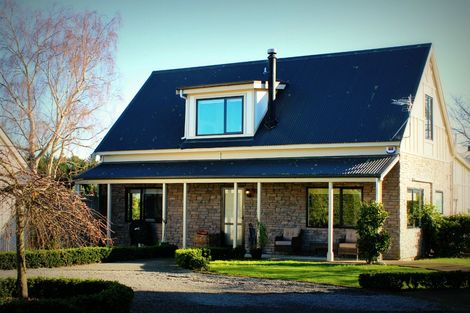 Photo of property in 96b Kent Street, Carterton, 5713