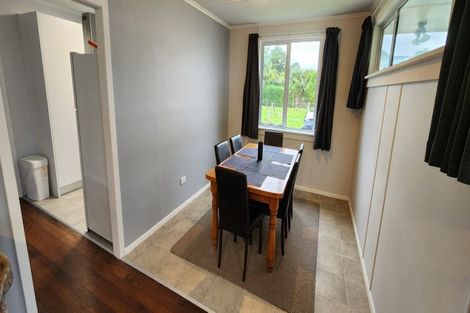 Photo of property in 17 Cumming Street, Okato, 4335