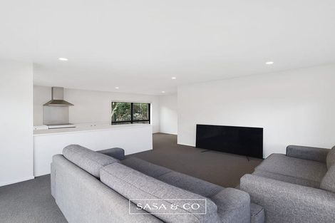 Photo of property in 90 Chelburn Crescent, Mangere East, Auckland, 2024