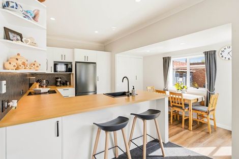 Photo of property in 160 Bay View Road, South Dunedin, Dunedin, 9012