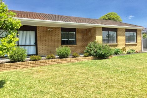 Photo of property in 1/112 Titirangi Road, New Lynn, Auckland, 0600