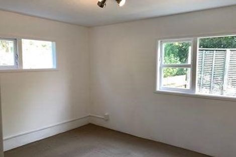 Photo of property in 2/20 Pemberton Avenue, Bayview, Auckland, 0629