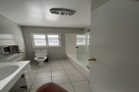 Photo of property in 66a Park Road, Glenfield, Auckland, 0629