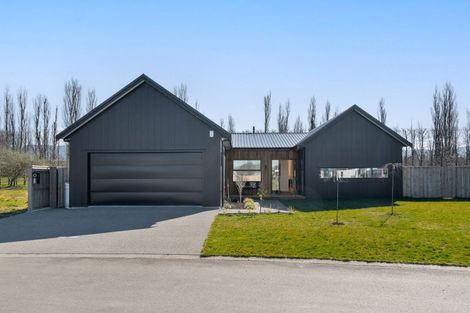 Photo of property in 42 Orchard Road, Greytown, 5712