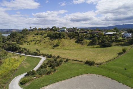 Photo of property in 11 Margaret Drive, Omokoroa, 3114
