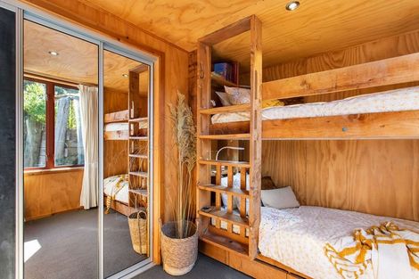 Photo of property in 37 Flinders Road, Heathcote Valley, Christchurch, 8022