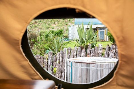 Photo of property in 456 Barrett Road, Omata, New Plymouth, 4374