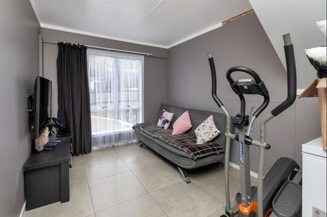 Photo of property in 18 Parkland Crescent, Te Kamo, Whangarei, 0112